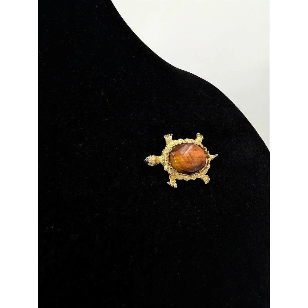 Vintage Gold‎ Tone Turtle Brooch Pin Brown Tortoise Novelty Statement